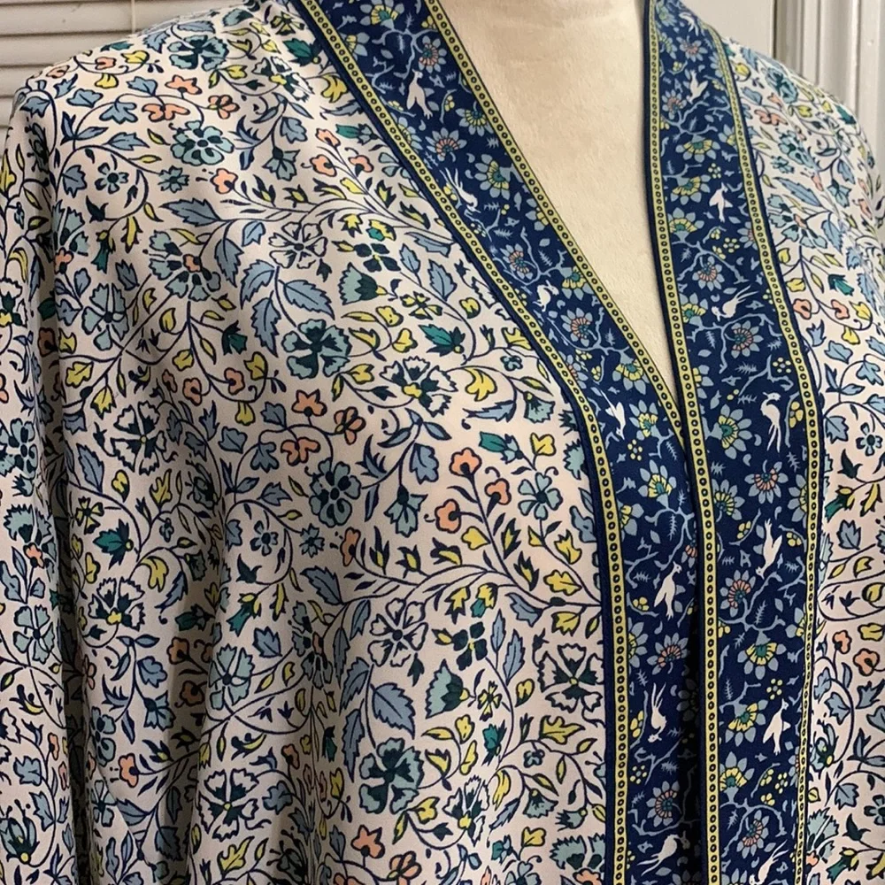 Max Studio Whimsical Short Kimono - Picture 4 of 10